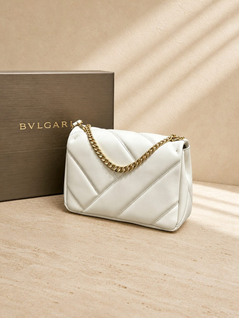 Bvlgari Serpenti Forever Ivory Quilted Chain Shoulder Bag - Picture 4 of 4